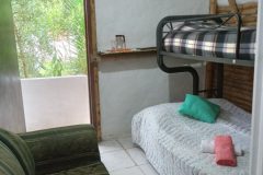 Cabana-familiar-sencilla-10-Hospedaje-La-Tierrita3-rotated