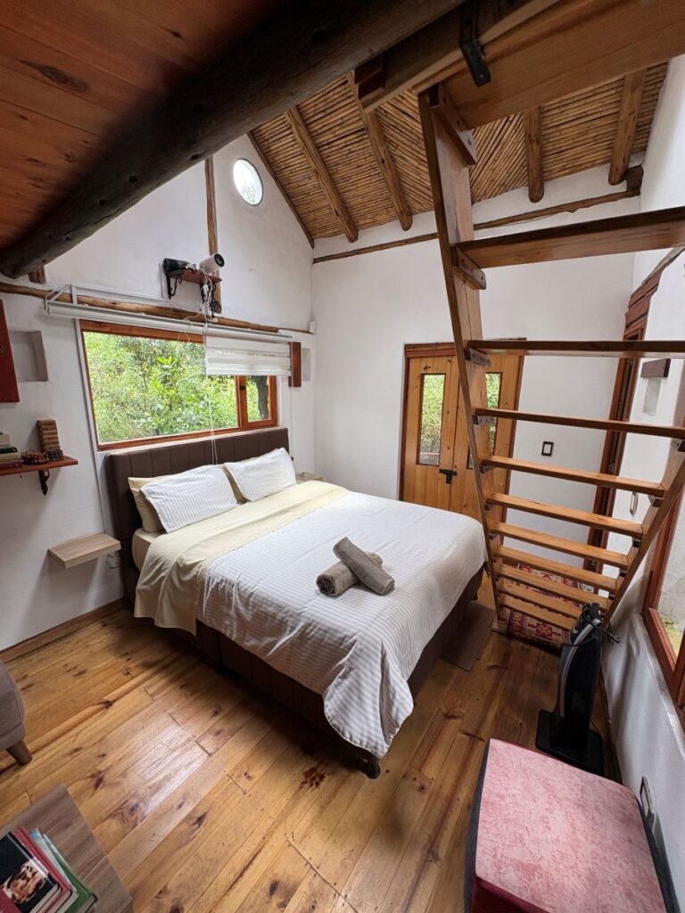 hospedaje-la-tierrita-villa-de-leyva-cabana-premium-parejas-1