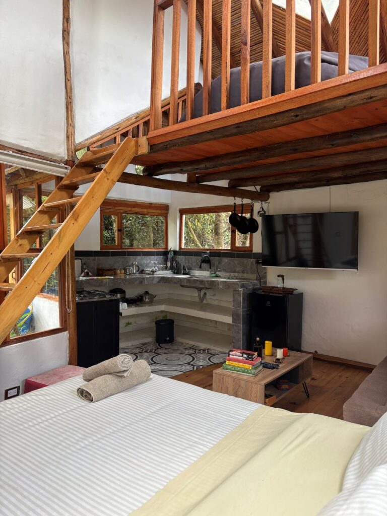 hospedaje-la-tierrita-villa-de-leyva-cabana-premium-parejas-4